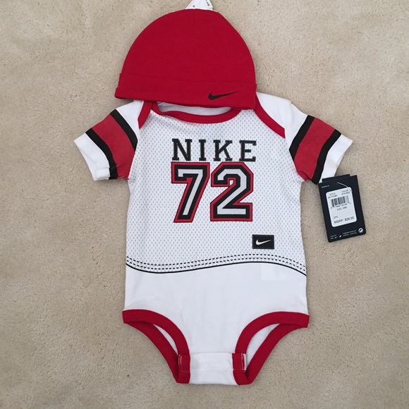 ❗️SOLD❗️NWT Nike Infant Red Onesie w/ Cap 3-6 mos