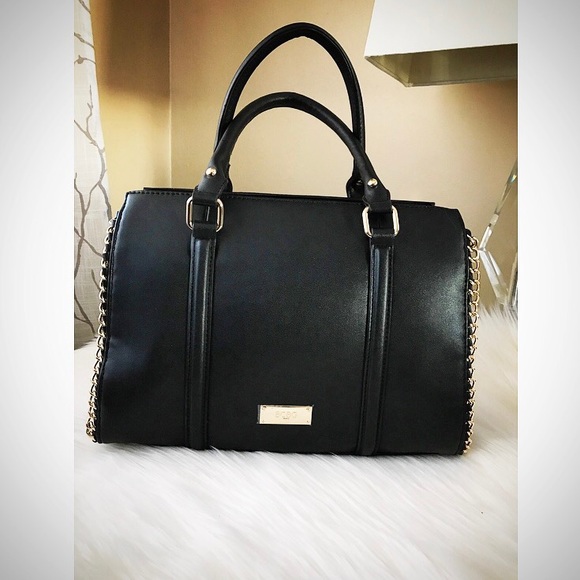 BCBG Handbags - 🎉PRICE DROP🎉NWT BCBG Bag