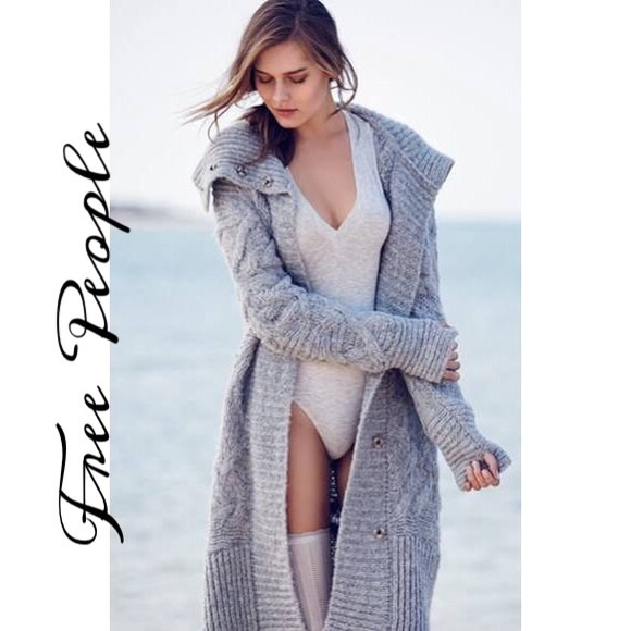 Free People Accessories - ✨HP 1-29-17✨Free People Hammock Knit Thigh-Socks✨