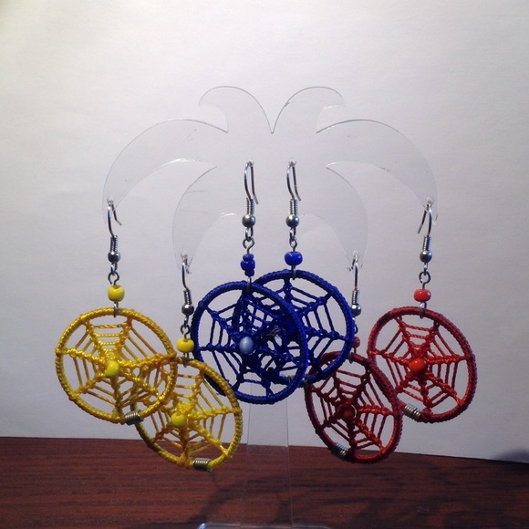 Round Wind Cather Earrings