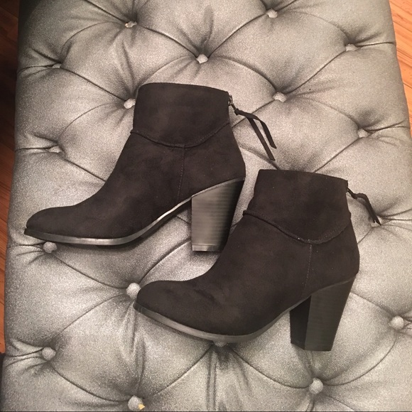 Shoes - Haro booties