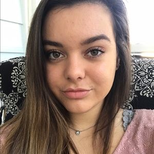 Meet your Posher, Isabel