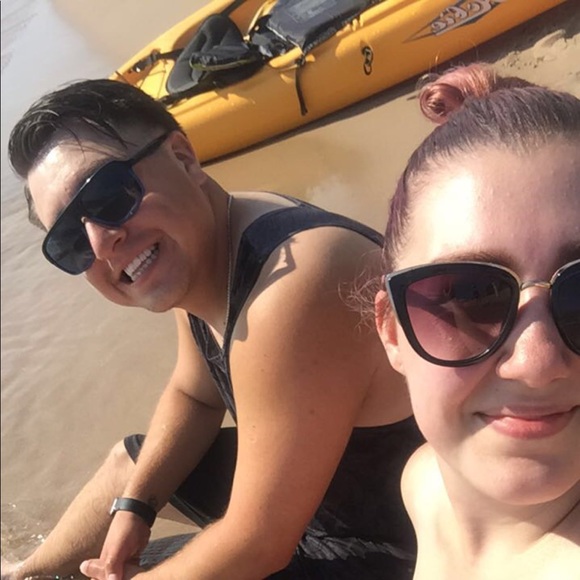 Meet your Posher, Sara - Picture 3 of 5