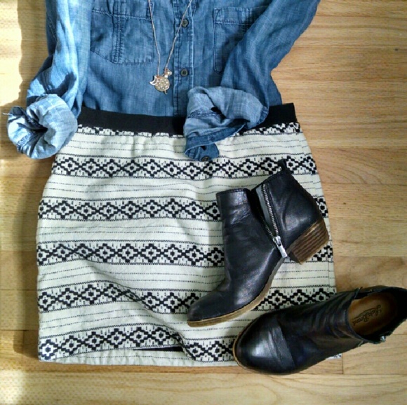 Madewell style tribal boho embroidered miniskirt 6