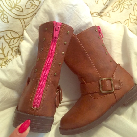 Toddler Cherokee Camel color boots size 8