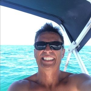 Meet your Posher, Mark