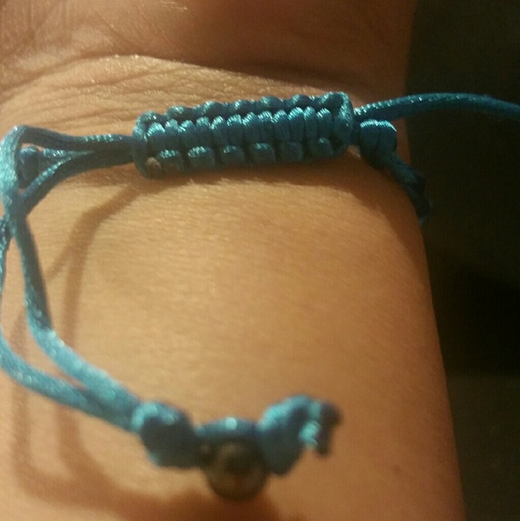 Avon Rodeo Wraps Bracelet In Blue - Picture 5 of 7