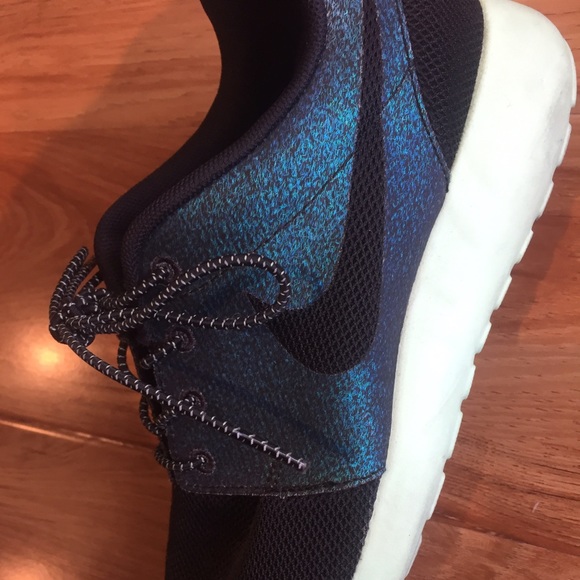 Nike Roshe Run World Cup Exclusive - Picture 4 of 4