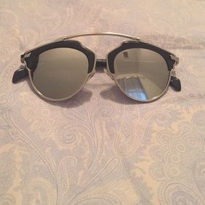 Women's Mirrored Sunglasses