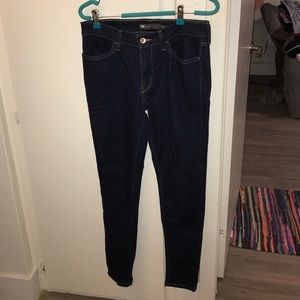 LEVIS DARK DENIM SUPER SKINNY JEANS 👖😍