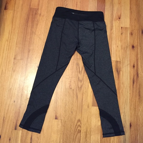 Xinki Black and Grey Leggings - Picture 3 of 4