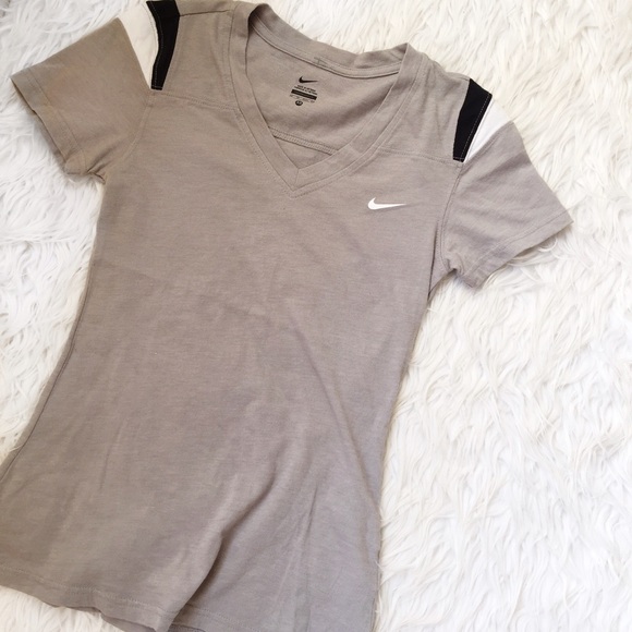 • Nike • Gray Tee - Picture 2 of 3