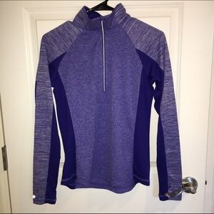 Workout top w/ 3/4 zip!