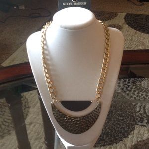 STEVE MADDEN NECKLACE