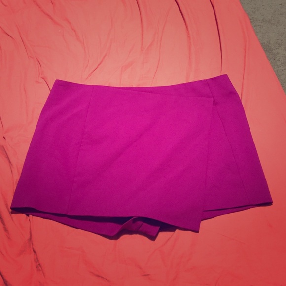 Express Dresses & Skirts - Pink Express Skort