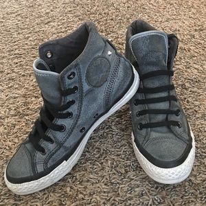 Converse in like new condition