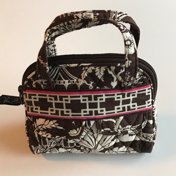 Vera Bradley Handbags - Vera Bradley small pocketbook *Price Firm*