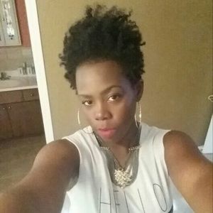 Meet your Posher, Dantea