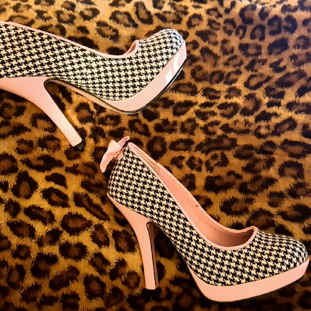 Pin Up Heels