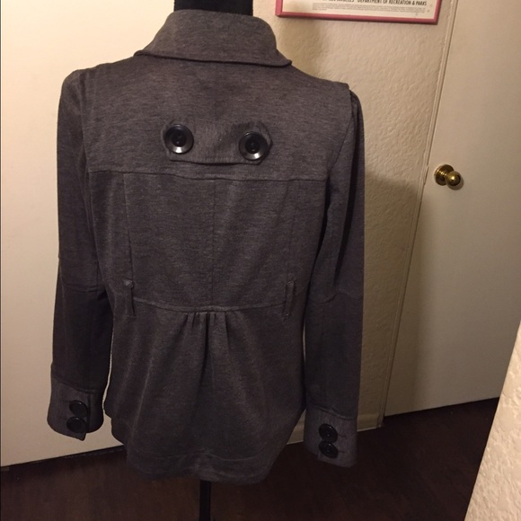 XOXO Jacket - Picture 2 of 4