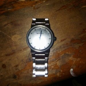 Nixon watch