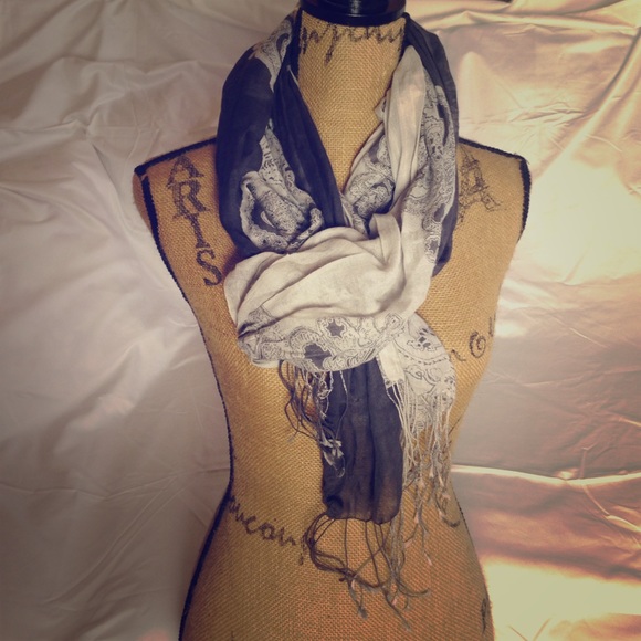 Banana Republic Scarf