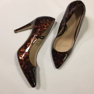 H&M Shoes - Patent Tortoise Shell Pointed Pumps H&M Shoes - Patent Tortoise Shell Pointed Pumps