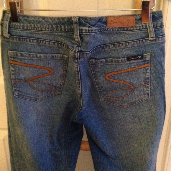 Great pair of Seven7 jeans. - Picture 4 of 4