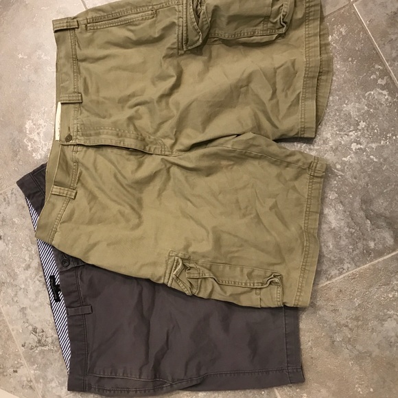 2 pairs of shorts
