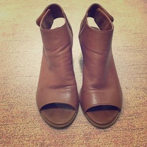 steve madden open toe booties