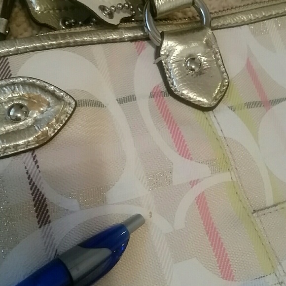 !SOLD!GENUINE COACH DAISY  SIGNATURE METALLIC - Picture 5 of 7