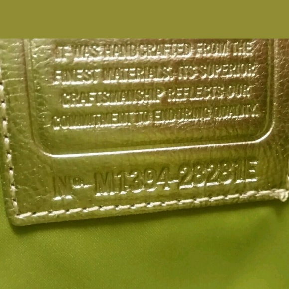 !SOLD!GENUINE COACH DAISY  SIGNATURE METALLIC - Picture 7 of 7