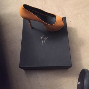 Giuseppe Zanotti Pump