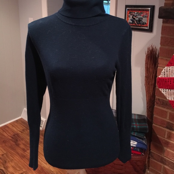🎉2 sweaters for 1 price🎉