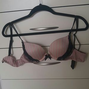 Victorias secret very sexy push-up bra