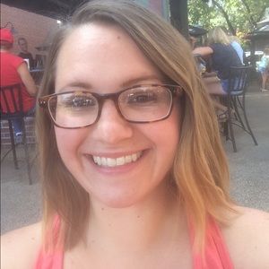 Meet your Posher, Ashlie