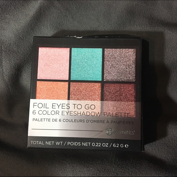 SOLD Bh cosmetics foil eyes to go palette - Picture 1 of 2