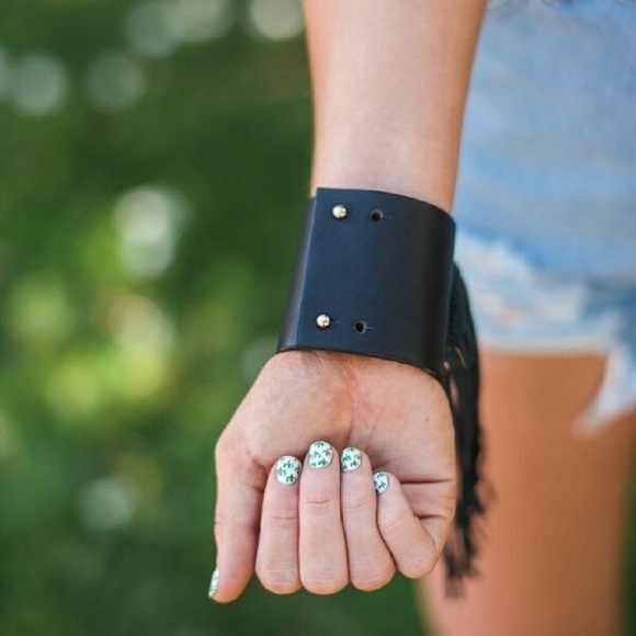 LAST ONE!! Leather Concho Fringe Cuff - Picture 2 of 4