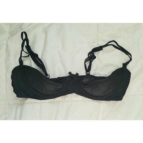 Cup less bra