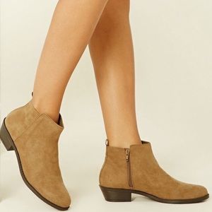 FAUX SUEDE BOOTIES