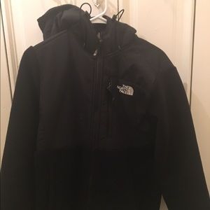 Women's hooded Denali North Face fleece jacket
