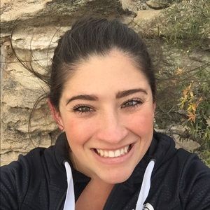 Meet your Posher, Julia