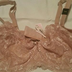 Victoria's Secret beige lace 34DDD