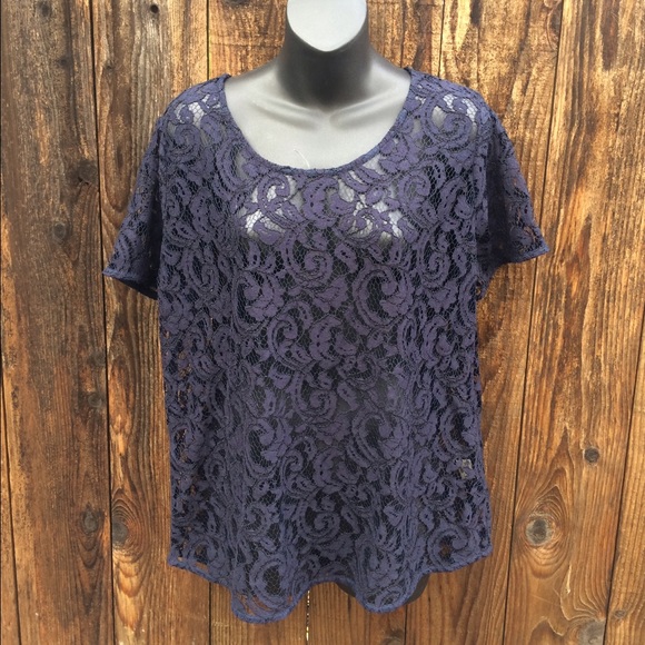 Van Heusen Tops - Van Heusen navy blue lace blouse