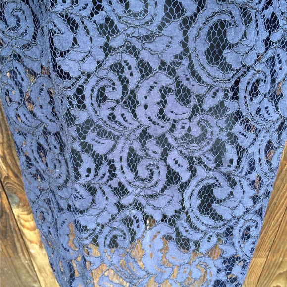 Van Heusen navy blue lace blouse - Picture 2 of 4