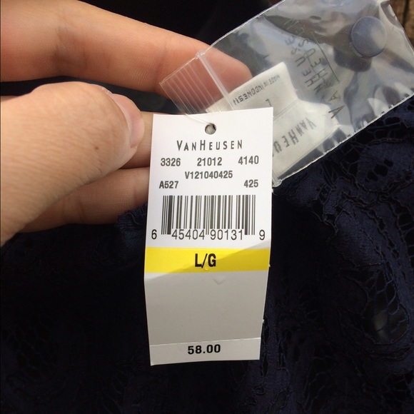 Van Heusen navy blue lace blouse - Picture 4 of 4