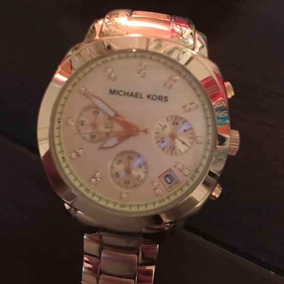 Michael kors gold watch