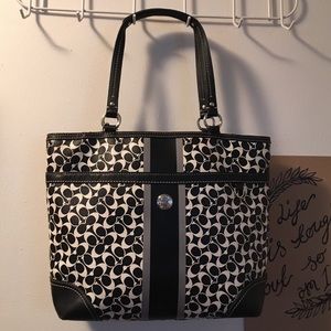 COACH Chelsea Signature Heritage Tote Bag F15137