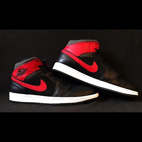 NIKE AIR JORDAN 1's - 20% Off Only for 1 hour!