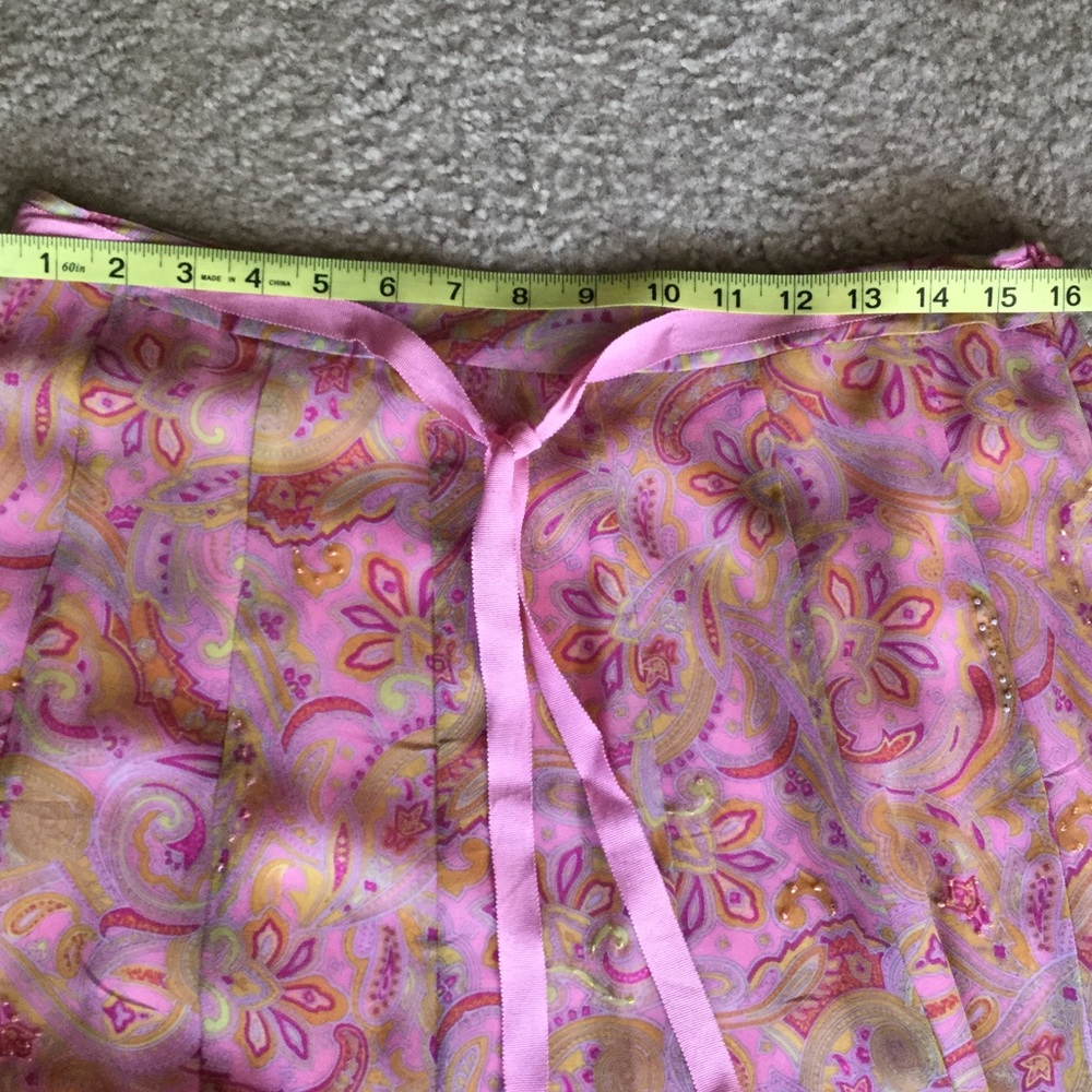 Like new, Dressy, flattering, fully lined skirt. - Picture 7 of 8